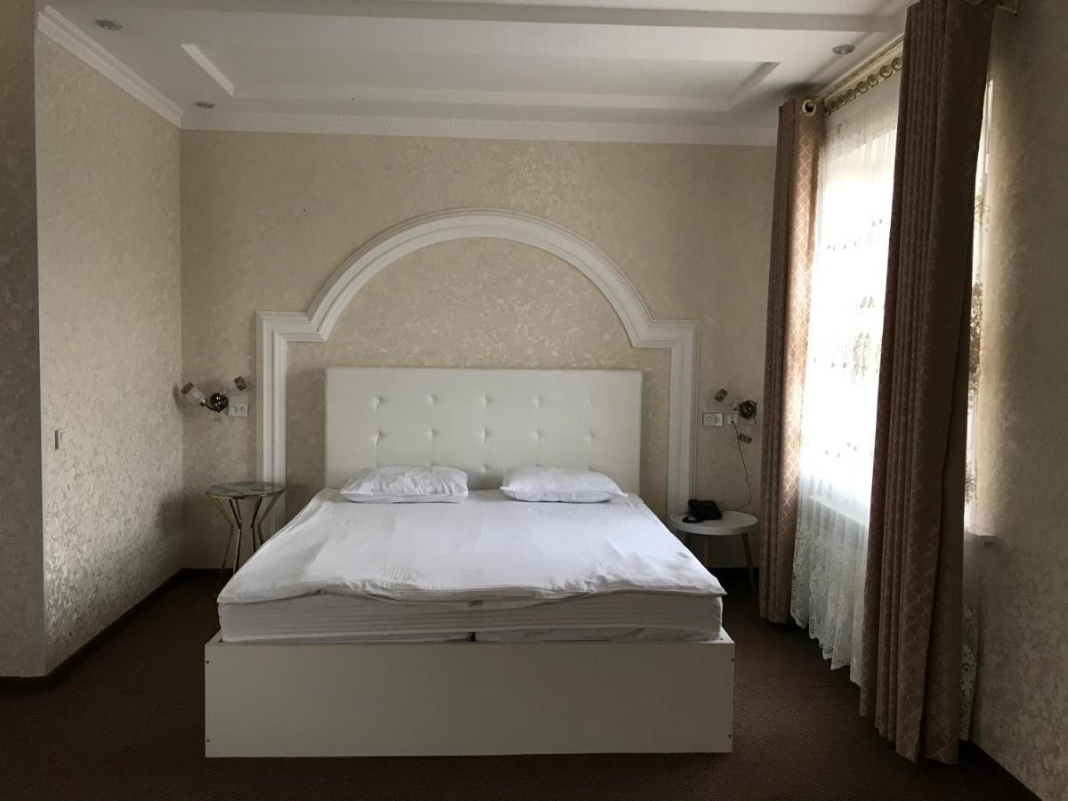 Emir Plaza Hotel Turkistan Екстер'єр фото
